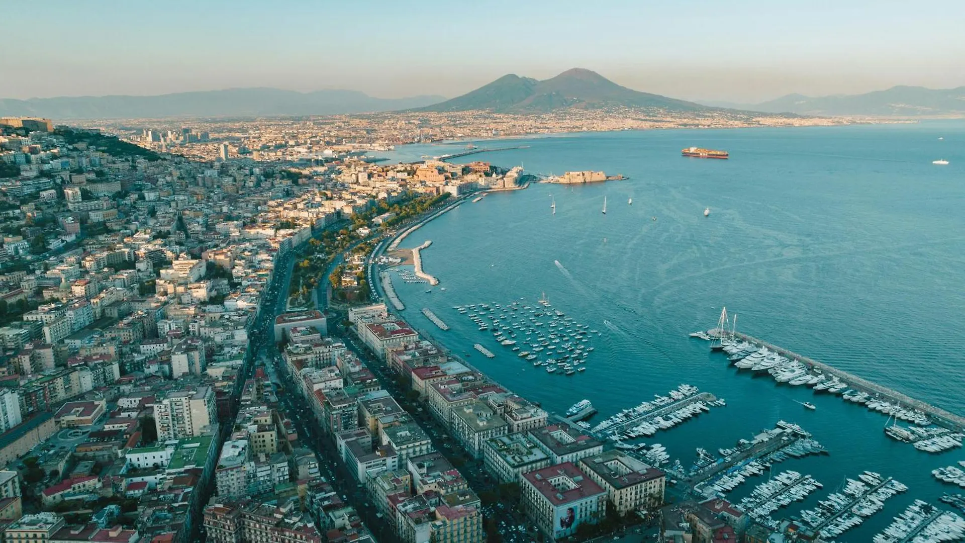 Apartment Suite Malu Naples Italy